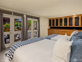 4712 SW Brace Point Dr, Seattle WA 98136