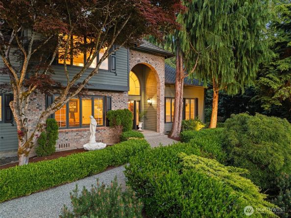 5920 228th Avenue NE, Redmond WA 98053