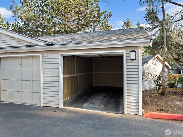 12122 NE 171st Place D201, Bothell WA 98011