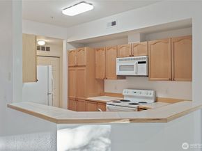 12122 NE 171st Place D201, Bothell WA 98011