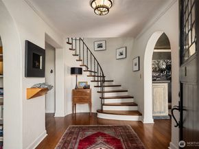 115 Dorffel Drive E, Seattle WA 98112