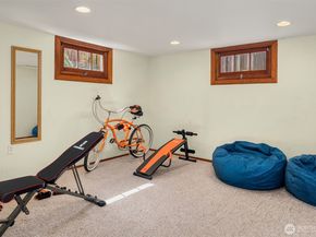 1821 N 47th Street, Seattle WA 98103