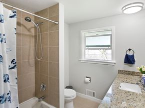 2802 S 304th Street, Federal Way WA 98003