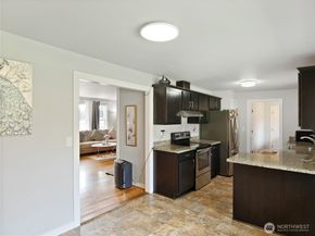 2802 S 304th Street, Federal Way WA 98003