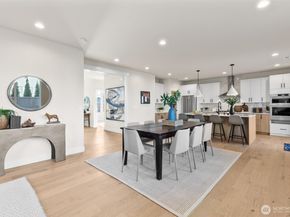 25 213th Place SW, Bothell WA 98021