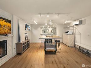 525 16th Avenue W, Kirkland WA 98033
