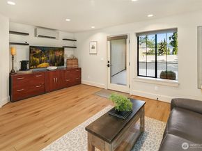 525 16th Avenue W, Kirkland WA 98033