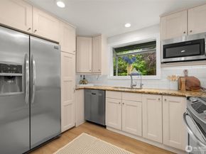 1315 102nd Avenue NE, Bellevue WA 98004