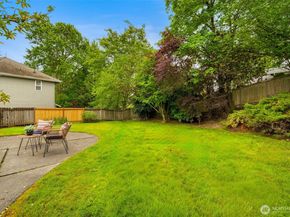 1315 102nd Avenue NE, Bellevue WA 98004
