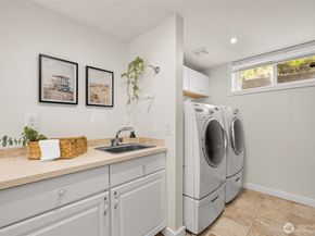 1315 102nd Avenue NE, Bellevue WA 98004
