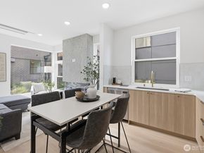 2014 Fairview Avenue E D, Seattle WA 98102