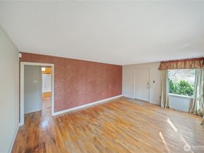 16751 Linden Avenue N, Shoreline WA 98133