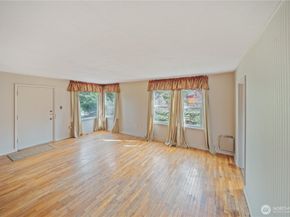 16751 Linden Avenue N, Shoreline WA 98133