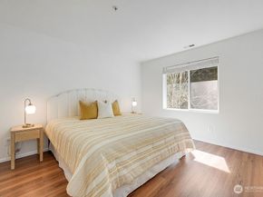 21262 40th Way S 32, SeaTac WA 98198