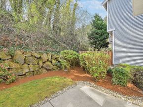 21262 40th Way S 32, SeaTac WA 98198