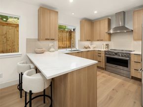533 N 70th Street, Seattle WA 98103