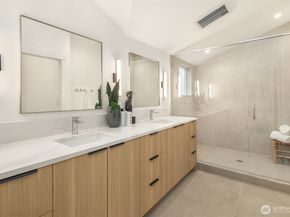 533 N 70th Street, Seattle WA 98103