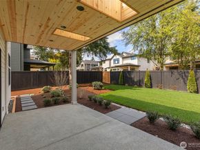 13121 NE 104th Street, Kirkland WA 98033