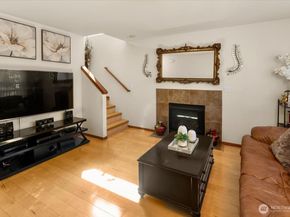 10050 19th Avenue SW, Seattle WA 98146