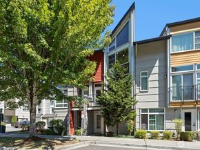 15107 NE 81st Way 102, Redmond WA 98052