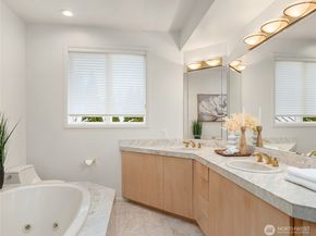 936 170th Place SE, Bellevue WA 98008