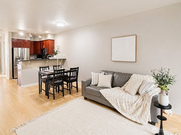 7322 Rainier Avenue S 502, Seattle WA 98118