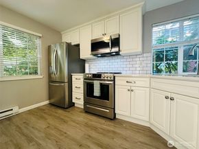 13010 102nd Lane NE 1, Kirkland WA 98034