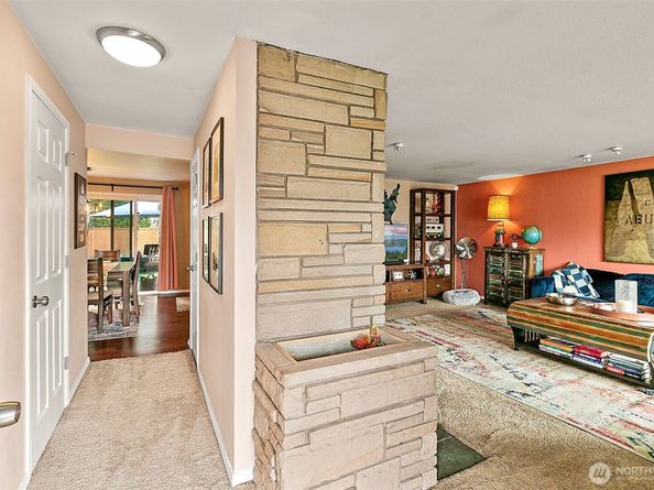 1011 9th St NE, Auburn WA 98002