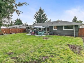 1011 9th St NE, Auburn WA 98002