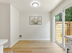 1220 N 137th Street Unit 5, Seattle WA 98133