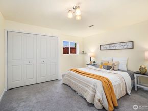 27525 12th Place S, Des Moines WA 98198