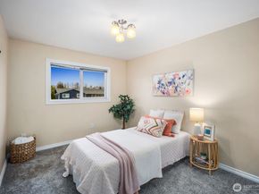27525 12th Place S, Des Moines WA 98198
