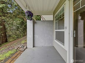18501 SE Newport Way H136, Issaquah WA 98027