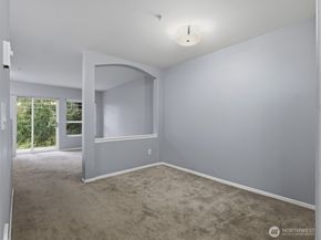18501 SE Newport Way H136, Issaquah WA 98027