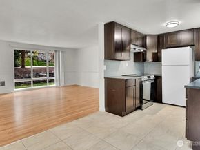 3214 95th Drive SE, Lake Stevens WA 98258