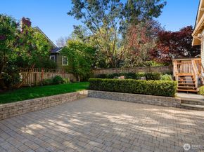 6703 17th Avenue NW, Seattle WA 98117