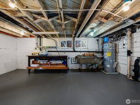 6703 17th Avenue NW, Seattle WA 98117
