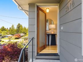 3016 50th Avenue SW, Seattle WA 98116
