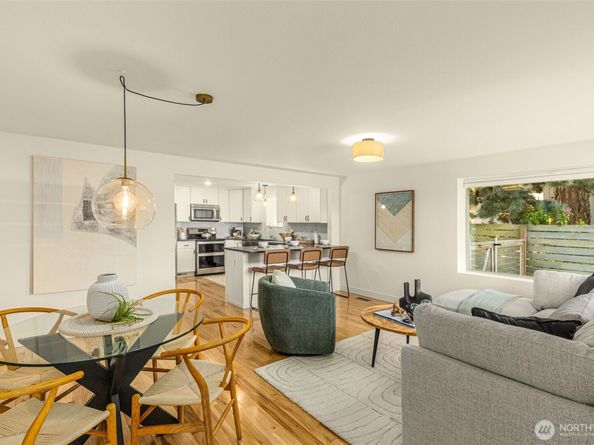 3016 50th Avenue SW, Seattle WA 98116