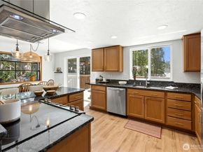 2622 169th Street SE, Bothell WA 98012