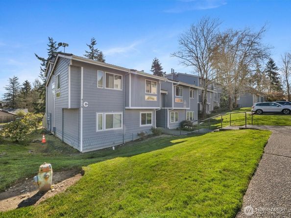 4118 212th Street SW 202C, Mountlake Terrace WA 98043
