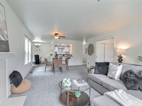 4081 224th Lane SE 107, Issaquah WA 98029