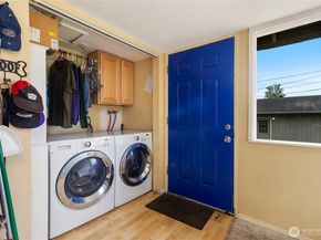 1628 Oakes Ave, Everett WA 98201