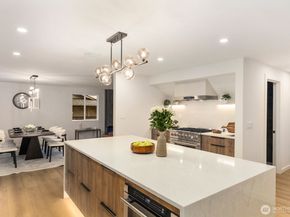 14824 119th Ave NE, Kirkland WA 98034