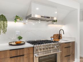 14824 119th Ave NE, Kirkland WA 98034