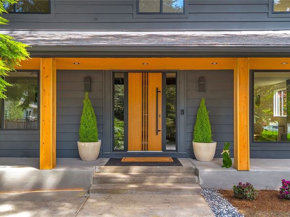 14824 119th Ave NE, Kirkland WA 98034