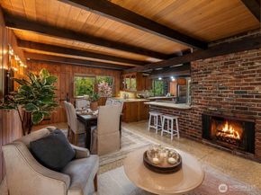 16521 NE 1st Place, Bellevue WA 98008