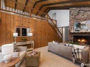 16521 NE 1st Place, Bellevue WA 98008