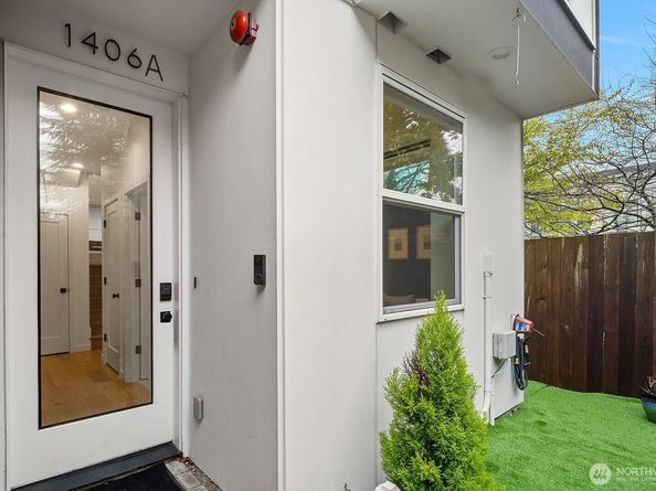 1406 21st Avenue A, Seattle WA 98122