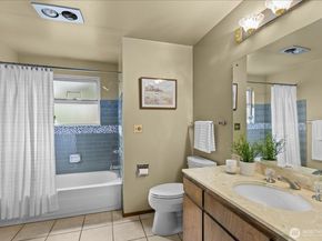 8505 236th Street SW, Edmonds WA 98026